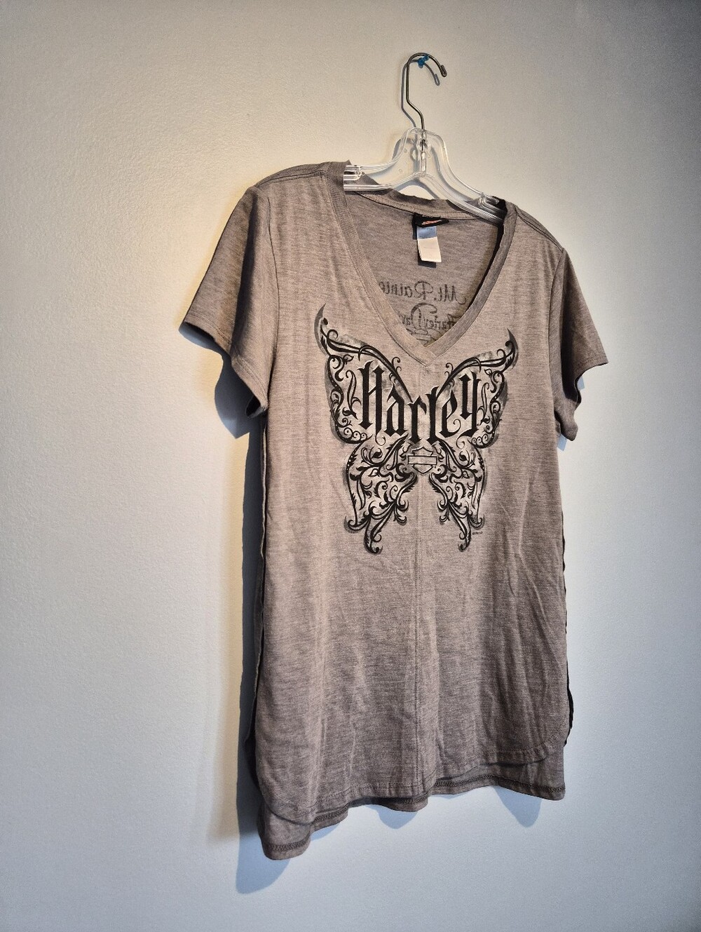 Harley Davidson Butterfly Graphic V Neck T-Shirt | Size Large